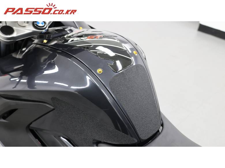 BMW F800GT