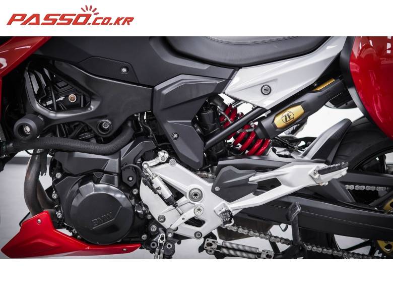 BMW F900R