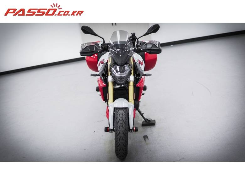 BMW F900R