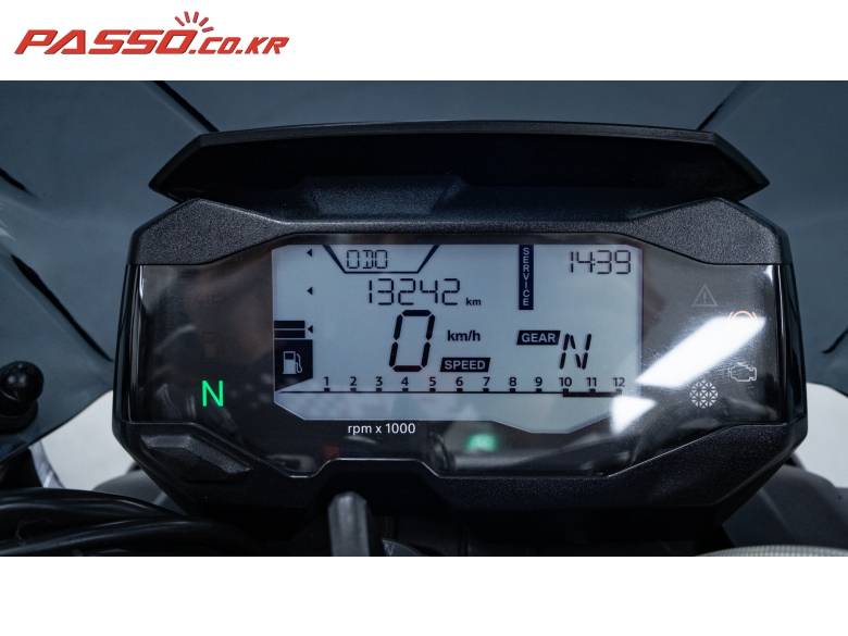 BMW G310R
