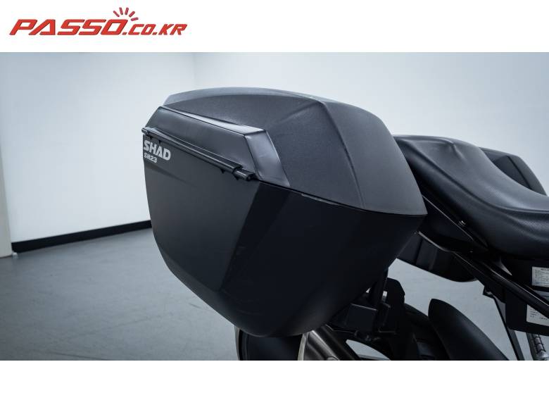 BMW G310R