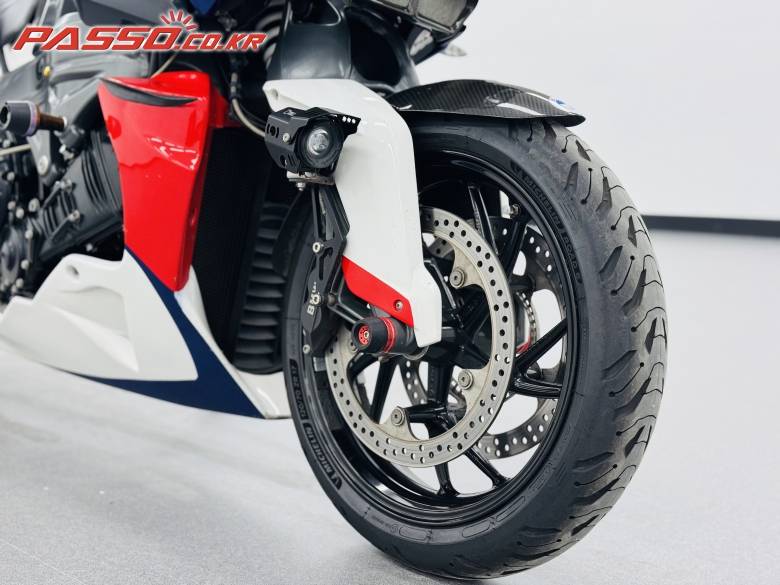 BMW K1300 R