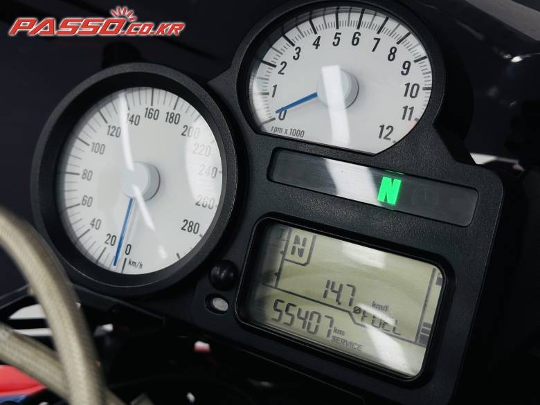 BMW K1300 R