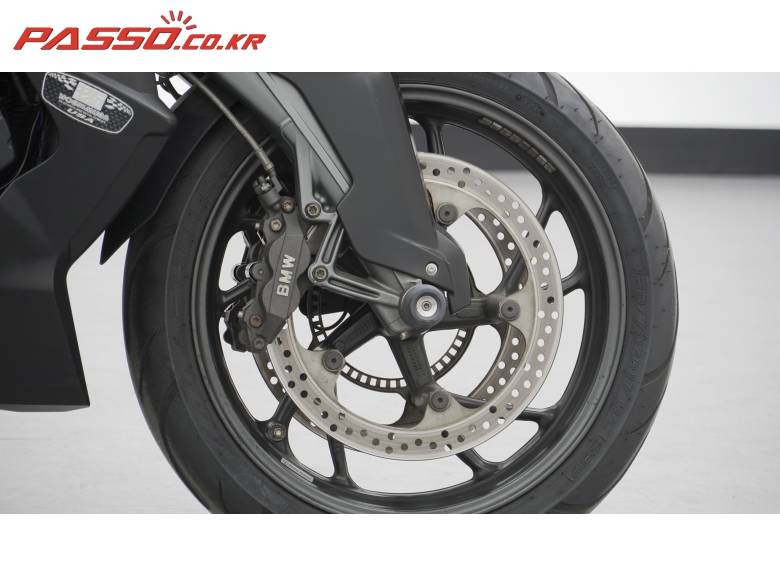 BMW K1300R
