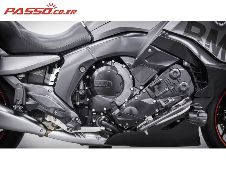 BMW K1600 B