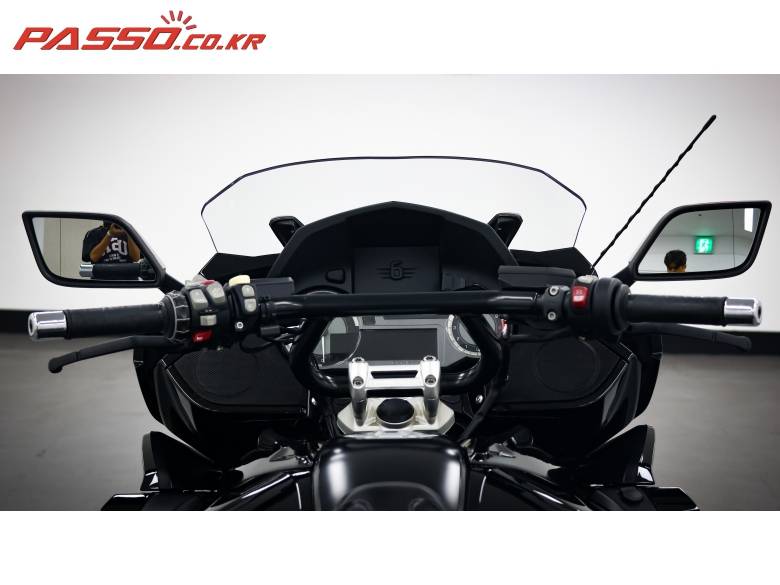 BMW K1600B