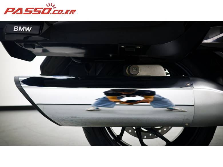 BMW K1600B