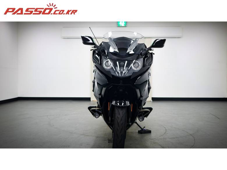 BMW K1600B