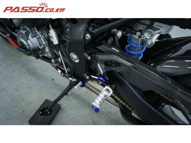 BMW M1000R 컴페티션