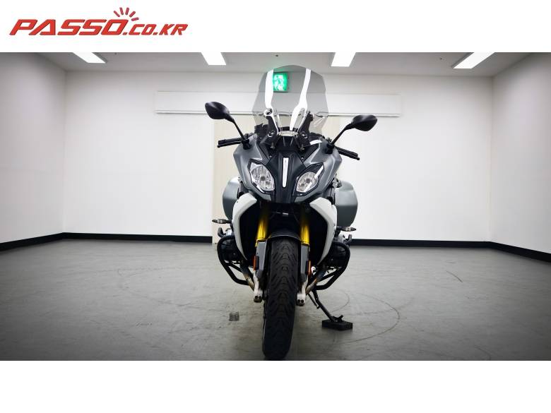BMW R1200RS