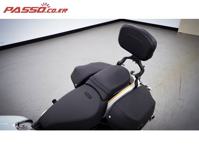 BMW R18 클래식 719 에디션