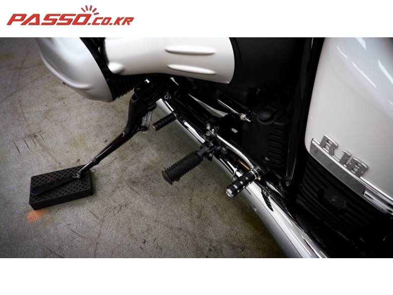 BMW R18 클래식 719 에디션