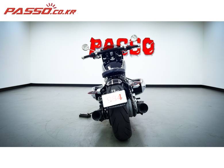 BMW R18 퍼스트에디션