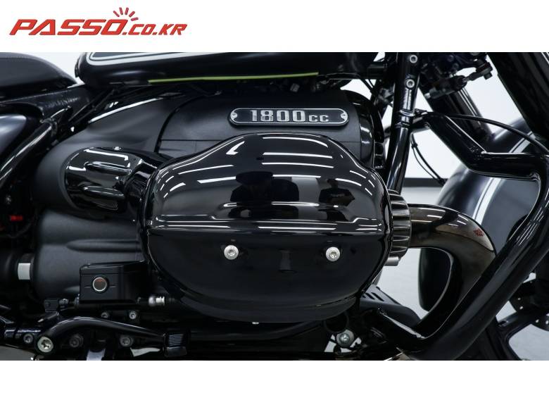 BMW R18