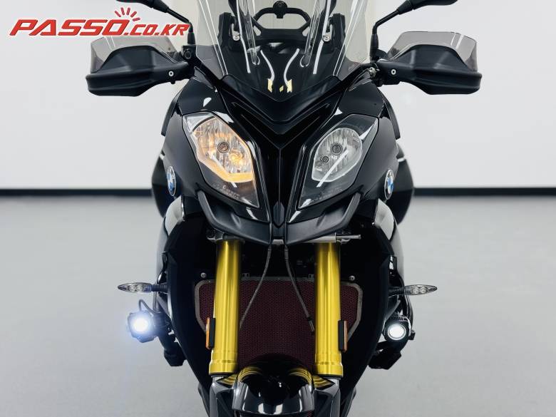 BMW S1000 XR