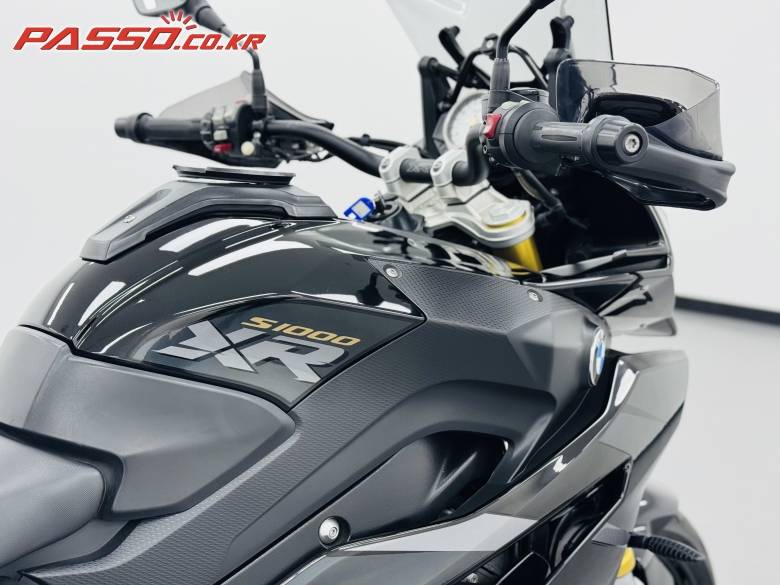 BMW S1000 XR