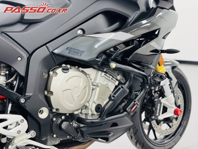 BMW S1000 XR