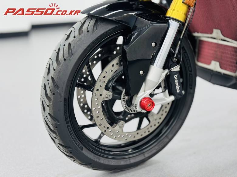BMW S1000 XR