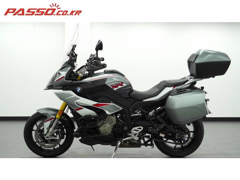 BMW S1000XR