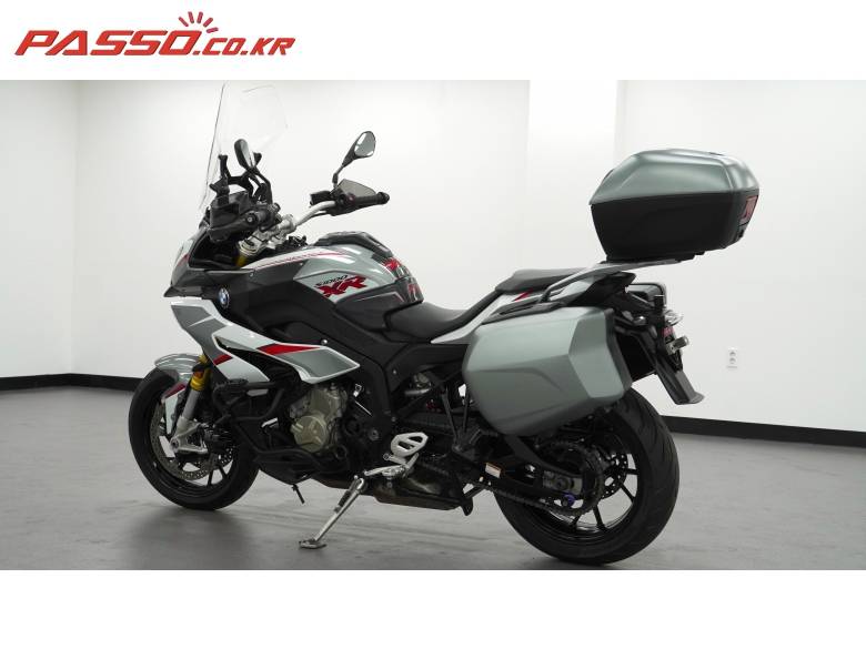 BMW S1000XR