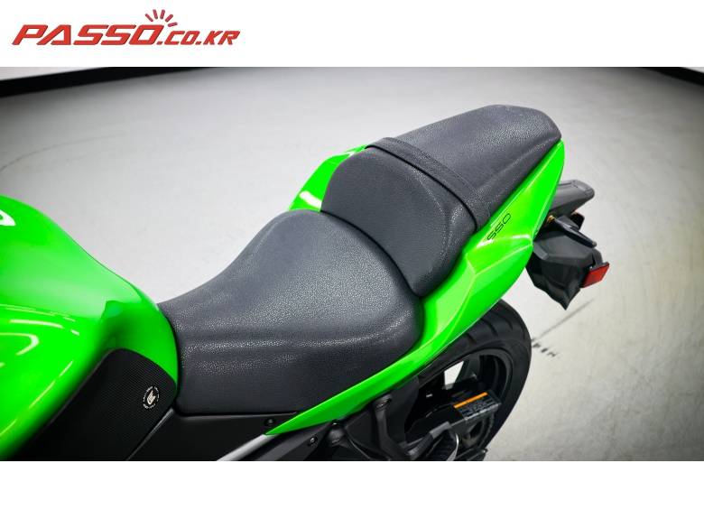 가와사키 Z650 ABS