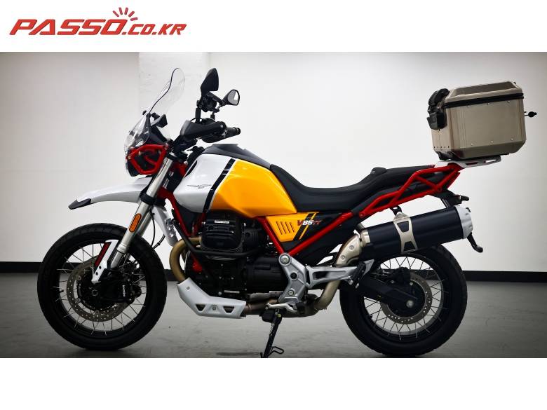 모토구찌 V85 TT