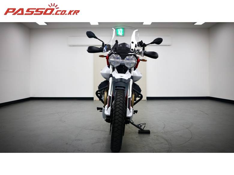 모토구찌 V85 TT