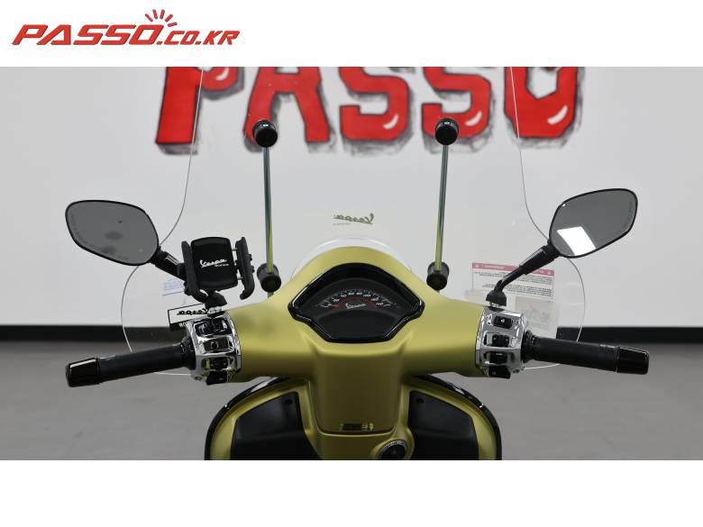 베스파 GTS125 슈퍼 스포츠 ABS