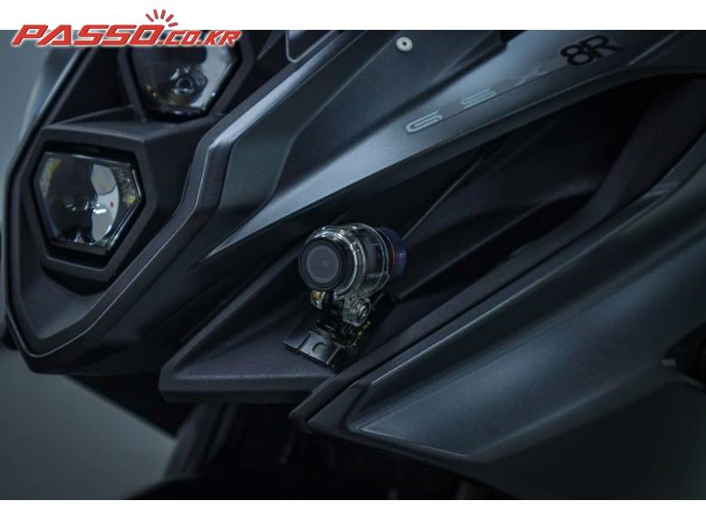 스즈키 GSX - 8 R