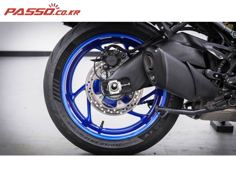 스즈키 GSX S1000 GX