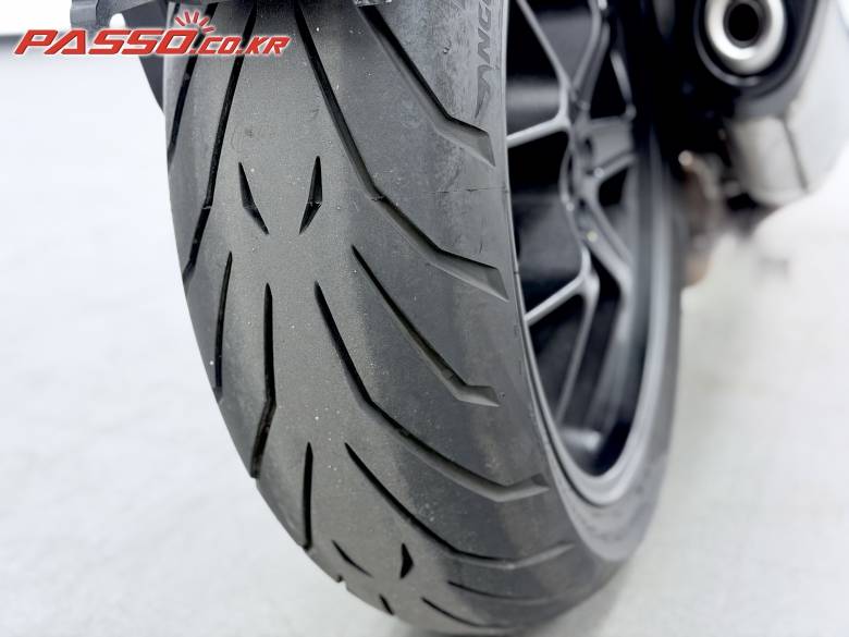 혼다 CB1000R